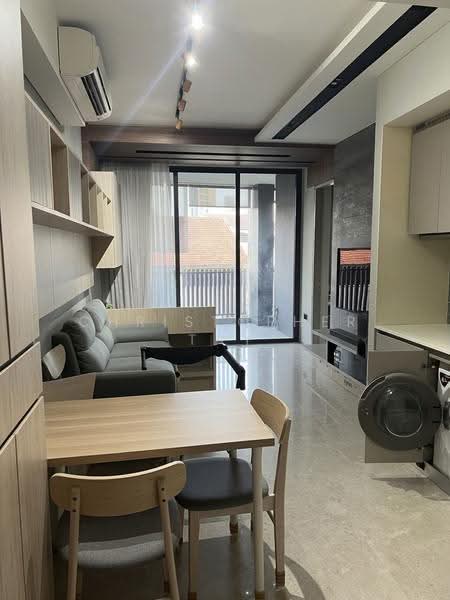 The Venue Residences and Shoppes, 4 Tai Thong Crescent, Macpherson / Potong Pasir, 1 Bedroom, 646 sqft, Apartment For Rent, by Christopher Tay, 500246513 - Living Room - PropertyGuru.com.sg