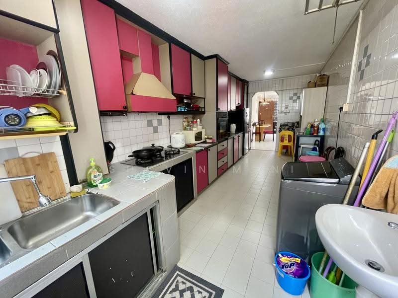 609 Yishun Street 61, 609 Yishun Street 61, Sembawang / Yishun, 3 Bedrooms, 1,119 sqft, HDB Flat For Sale, by Ashcvin Mani, 500246516 - Kitchen - PropertyGuru.com.sg