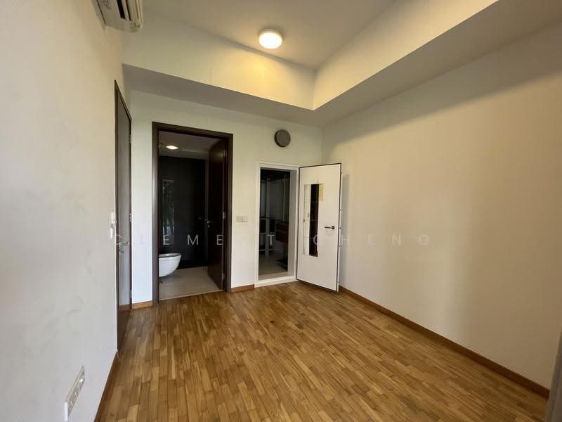 Naung Residence, 1 Jalan Naung, Hougang / Punggol / Sengkang, 2 Bedrooms, 904 sqft, Apartment For Sale, by Clement Cheng, 500246518 - Bathroom - PropertyGuru.com.sg