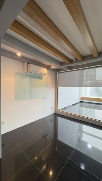 The Central, 6 Eu Tong Sen Street, Boat Quay / Raffles Place / Marina, 800 sqft, Office For Rent, by Eugene Chieng, 500246530 - Interior - CommercialGuru.com.sg