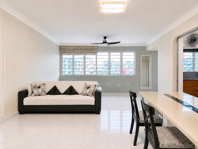 870 Woodlands Street 81, 870 Woodlands Street 81, Admiralty / Woodlands, 4 Bedrooms, 1,432 sqft, HDB Flat For Sale, by Ben Wong, 500246537 - Living Room - PropertyGuru.com.sg