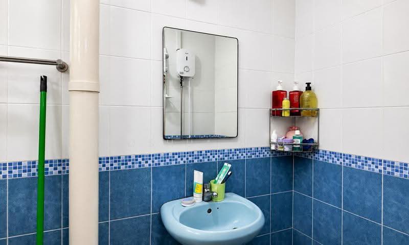 72 Telok Blangah Heights, 72 Telok Blangah Heights, 3 Bedrooms, 1,278 sqft, HDB Flat For Sale, by Joshua Loo, 500246539 - Bathroom - PropertyGuru.com.sg