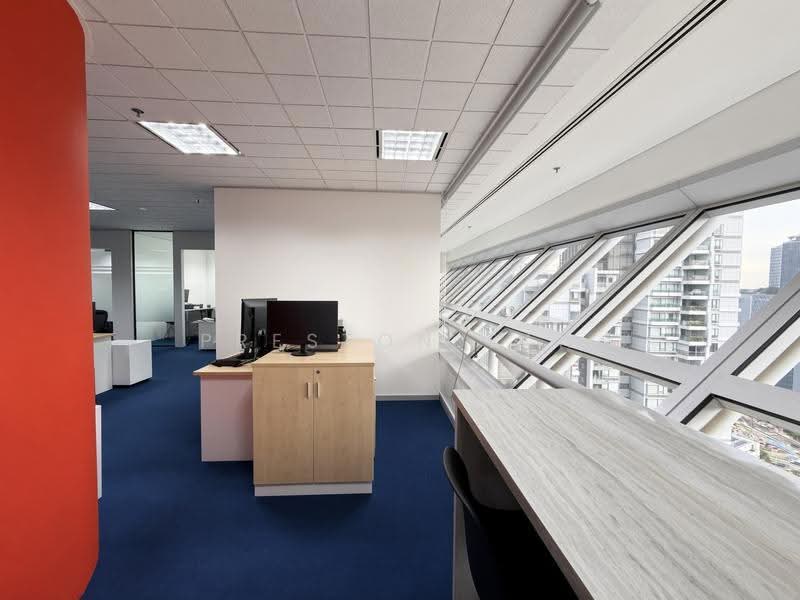The Concourse, 300 Beach Road, Beach Road / Bugis / Rochor, 1,819 sqft, Office For Rent, by Preston Tan, 500246540 - Interior - CommercialGuru.com.sg