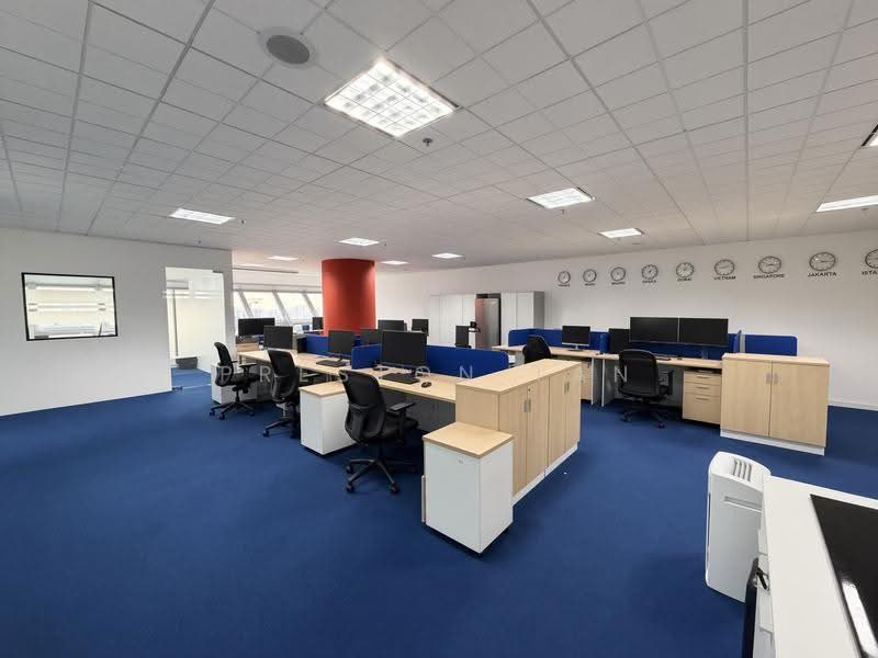 The Concourse, 300 Beach Road, Beach Road / Bugis / Rochor, 1,819 sqft, Office For Rent, by Preston Tan, 500246540 - Interior - CommercialGuru.com.sg
