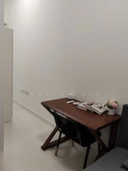 E Maisons (The Maisons), 28 Braddell Road, Macpherson / Potong Pasir, Room Rental, 100 sqft, Apartment For Rent, by Jeslynn Lim, 500246546 - Study - PropertyGuru.com.sg