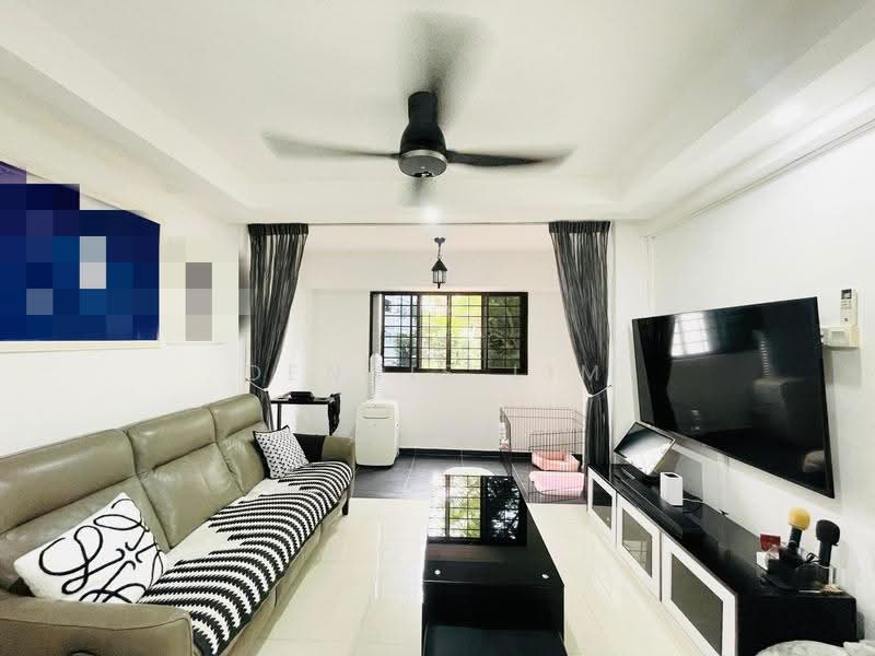 636 Woodlands Ring Road, 636 Woodlands Ring Road, 4 Bedrooms, 1,528 sqft, HDB Flat For Sale, by Dennis Lim, 500246558 - Living Room - PropertyGuru.com.sg