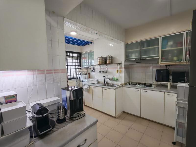 218 Choa Chu Kang Central, 218 Choa Chu Kang Central, Dairy Farm / Bukit Panjang / Choa Chu Kang, 3 Bedrooms, 1,270 sqft, HDB Flat For Sale, by James Yeo, 500246561 - Kitchen - PropertyGuru.com.sg