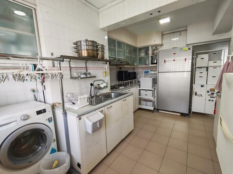 218 Choa Chu Kang Central, 218 Choa Chu Kang Central, Dairy Farm / Bukit Panjang / Choa Chu Kang, 3 Bedrooms, 1,270 sqft, HDB Flat For Sale, by James Yeo, 500246561 - Kitchen - PropertyGuru.com.sg