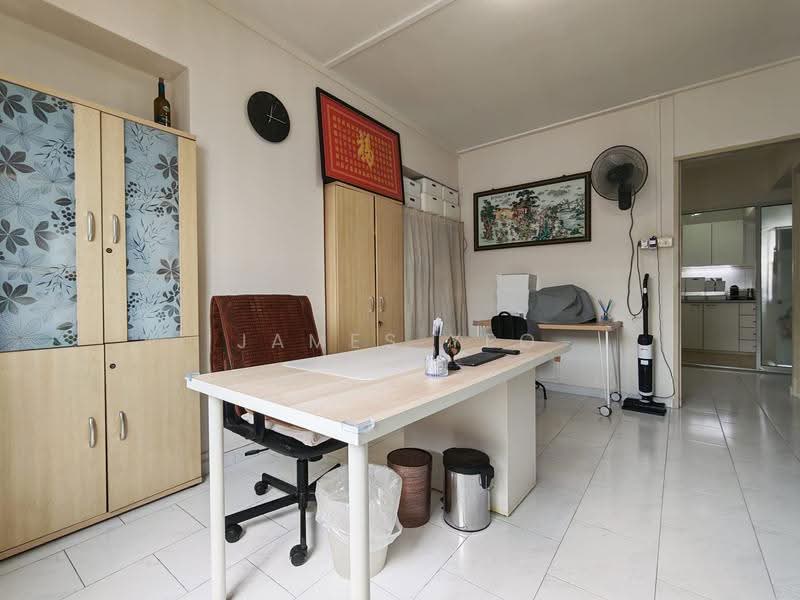 218 Choa Chu Kang Central, 218 Choa Chu Kang Central, Dairy Farm / Bukit Panjang / Choa Chu Kang, 3 Bedrooms, 1,270 sqft, HDB Flat For Sale, by James Yeo, 500246561 - Study - PropertyGuru.com.sg