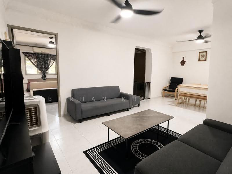 737 Woodlands Circle, 737 Woodlands Circle, 3 Bedrooms, 980 sqft, HDB Flat For Sale, by Burhan Khalip, 500246567 - Living Room - PropertyGuru.com.sg