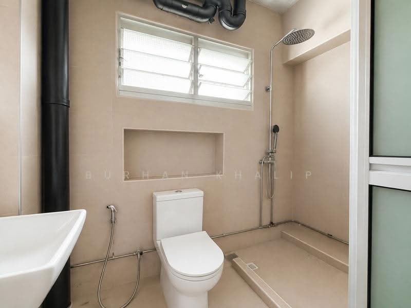 737 Woodlands Circle, 737 Woodlands Circle, 3 Bedrooms, 980 sqft, HDB Flat For Sale, by Burhan Khalip, 500246567 - Bathroom - PropertyGuru.com.sg