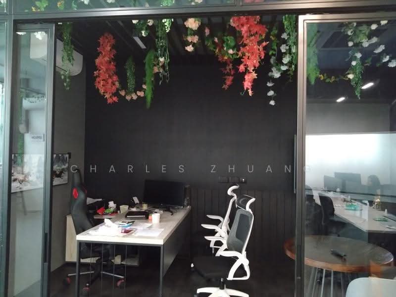 Wcega Tower, 21 Bukit Batok Crescent, Dairy Farm / Bukit Panjang / Choa Chu Kang, 1,076 sqft, Light Industrial (B1) For Rent, by Charles Zhuang, 500246571 - Study - CommercialGuru.com.sg