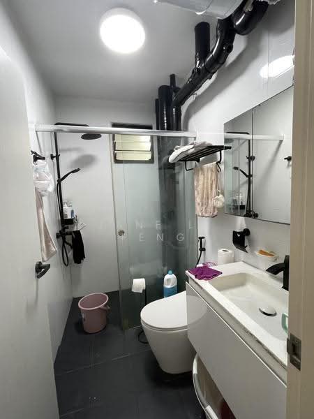 653 Senja Link, 653 Senja Link, Dairy Farm / Bukit Panjang / Choa Chu Kang, 4 Bedrooms, 1,399 sqft, HDB Flat For Sale, by Jane Li Feng, 500246572 - Bathroom - PropertyGuru.com.sg