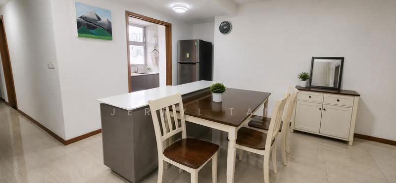 FLO Residence, Punggol Field Walk, Hougang / Punggol / Sengkang, 4 Bedrooms, 1,227 sqft, Condominium For Rent, by Jerryl Tan, 500246573 - Kitchen - PropertyGuru.com.sg