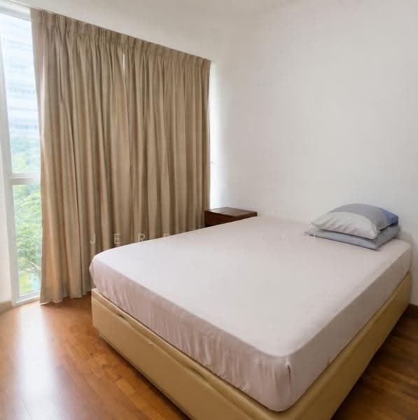 FLO Residence, Punggol Field Walk, Hougang / Punggol / Sengkang, 4 Bedrooms, 1,227 sqft, Condominium For Rent, by Jerryl Tan, 500246573 - Bedroom - PropertyGuru.com.sg