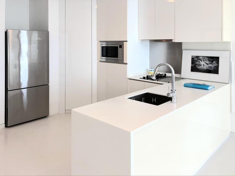76 Shenton, 76 Shenton Way, 1 Bedroom, 624 sqft, Apartment For Sale, by Jamie Peh, 500246579 - Kitchen - PropertyGuru.com.sg