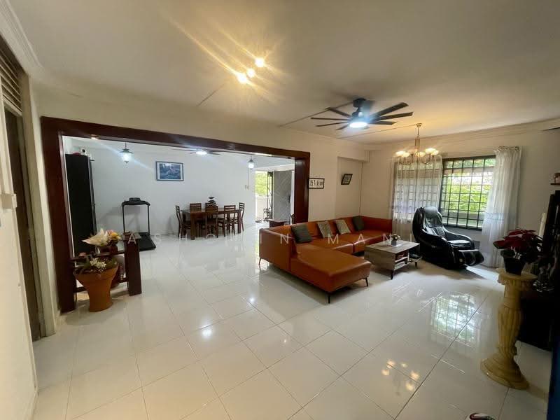 229 Pasir Ris Street 21, 229 Pasir Ris Street 21, Pasir Ris / Tampines, 3 Bedrooms, 1,399 sqft, HDB Flat For Sale, by Ashcvin Mani, 500246604 - Living Room - PropertyGuru.com.sg