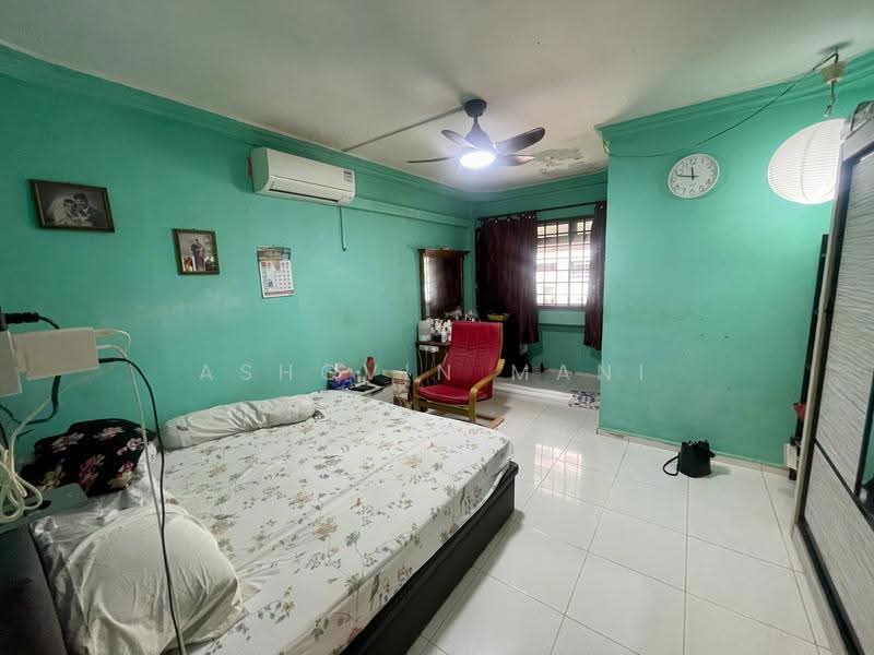 229 Pasir Ris Street 21, 229 Pasir Ris Street 21, Pasir Ris / Tampines, 3 Bedrooms, 1,399 sqft, HDB Flat For Sale, by Ashcvin Mani, 500246604 - Bedroom - PropertyGuru.com.sg