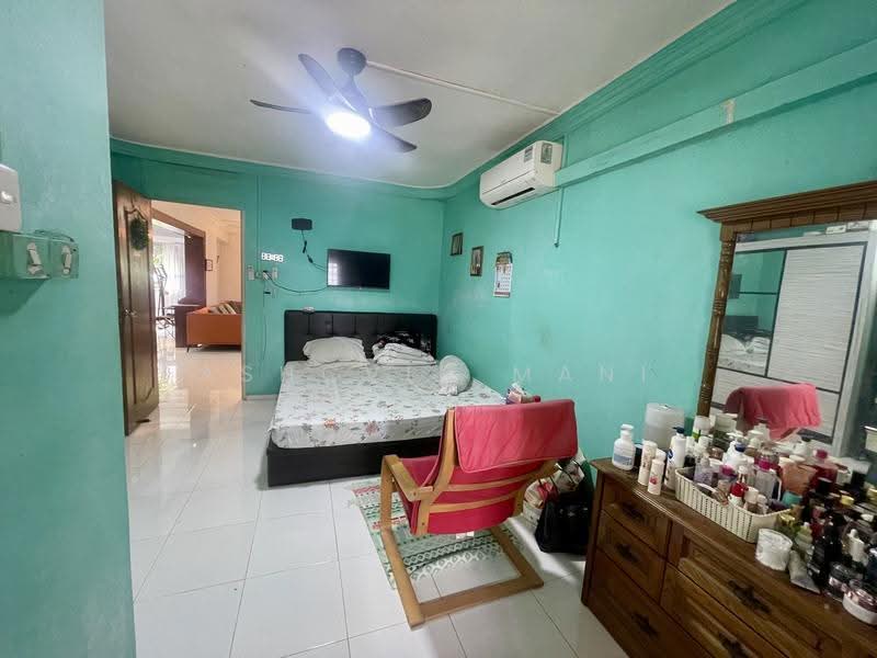 229 Pasir Ris Street 21, 229 Pasir Ris Street 21, Pasir Ris / Tampines, 3 Bedrooms, 1,399 sqft, HDB Flat For Sale, by Ashcvin Mani, 500246604 - Bedroom - PropertyGuru.com.sg