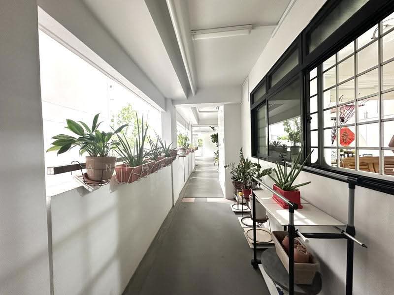 501 Woodlands Drive 14, 501 Woodlands Drive 14, Admiralty / Woodlands, 3 Bedrooms, 1,324 sqft, HDB Flat For Sale, by Anthea Chang, 500246614 - Corridor - PropertyGuru.com.sg