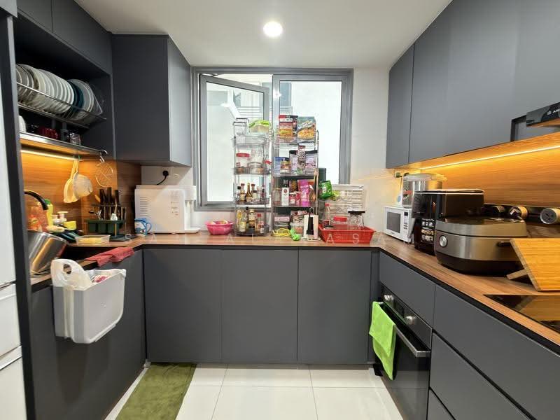 Bartley Ridge, 30 Mount Vernon Road, Macpherson / Potong Pasir, 3 Bedrooms, 969 sqft, Condominium For Sale, by Sam Alakasam, 500246617 - Kitchen - PropertyGuru.com.sg