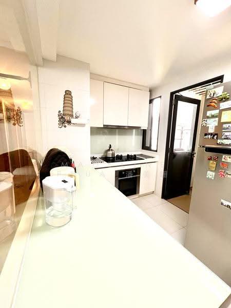 SkyPark Residences, 1 Sembawang Crescent, Sembawang / Yishun, 4 Bedrooms, 1,313 sqft, Executive Condominium For Sale, by Madeline Phua 潘美珊, 500246620 - Kitchen - PropertyGuru.com.sg