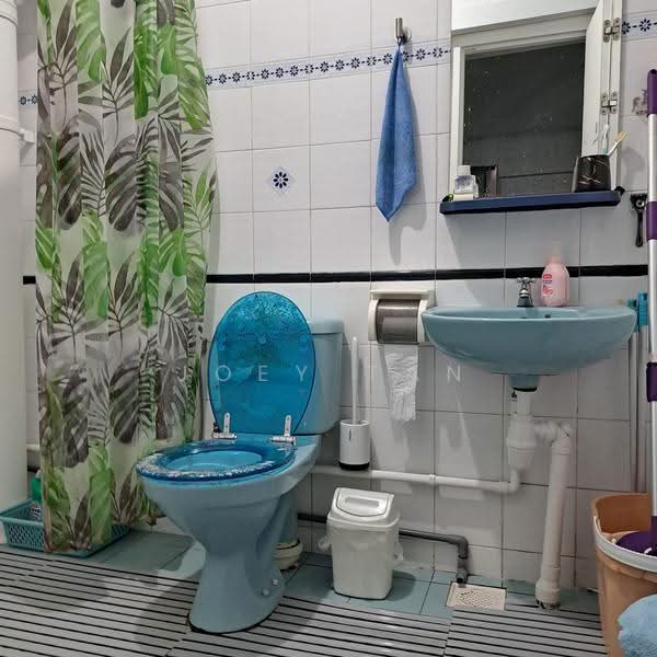 467B Admiralty Drive, 467B Admiralty Drive, Room Rental, 100 sqft, HDB Flat For Rent, by Joey Tan, 500246625 - Bathroom - PropertyGuru.com.sg