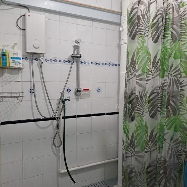 467B Admiralty Drive, 467B Admiralty Drive, Room Rental, 100 sqft, HDB Flat For Rent, by Joey Tan, 500246625 - Bathroom - PropertyGuru.com.sg