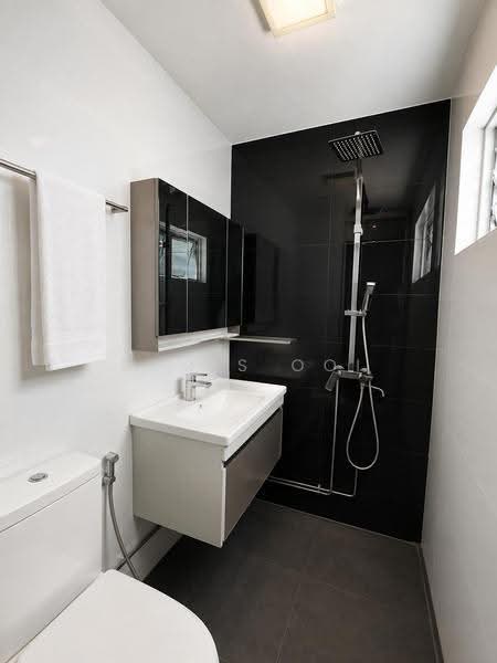 347 Ubi Avenue 1, 347 Ubi Avenue 1, Eunos / Geylang / Paya Lebar, 3 Bedrooms, 904 sqft, HDB Flat For Sale, by Chris Ooi, 500246657 - Bathroom - PropertyGuru.com.sg
