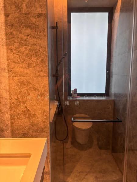 Cuscaden Reserve, 8 Cuscaden Road, Tanglin / Holland / Bukit Timah, 2 Bedrooms, 936 sqft, Condominium For Sale, by Martin Goh 吴伟楠, 500246664 - Bathroom - PropertyGuru.com.sg