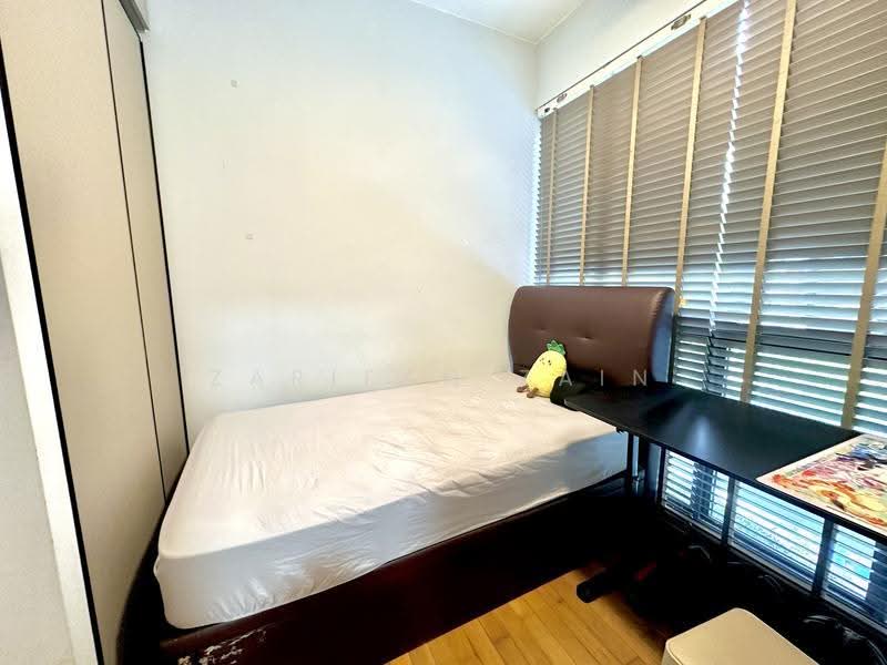 The Jovell, 27 Flora Drive, Changi Airport / Changi Village, 4 Bedrooms, 1,270 sqft, Condominium For Sale, by Zarifah Zain, 500246676 - Common Bedroom with connecting bathroom - PropertyGuru.com.sg