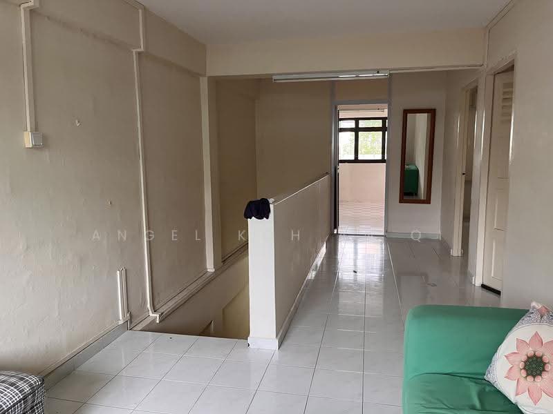 212 Lorong 8 Toa Payoh, 212 Lorong 8 Toa Payoh, 2 Bedrooms, 700 sqft, HDB Flat For Rent, by Angel Koh An Qi, 500246678 - Corridor - PropertyGuru.com.sg