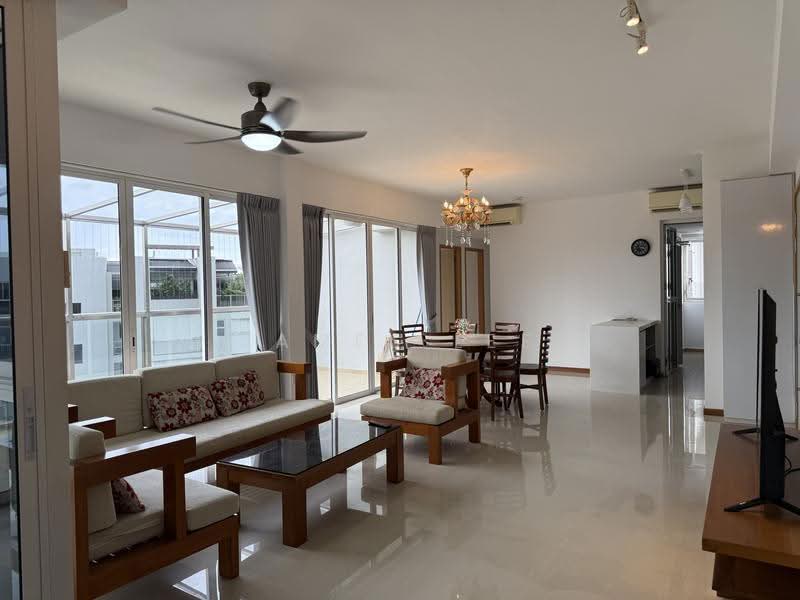 Forestville, 48 Woodlands Drive 16, Admiralty / Woodlands, 5 Bedrooms, 2,377 sqft, Condominium For Rent, by James Lee, 500246694 - Living Room - PropertyGuru.com.sg