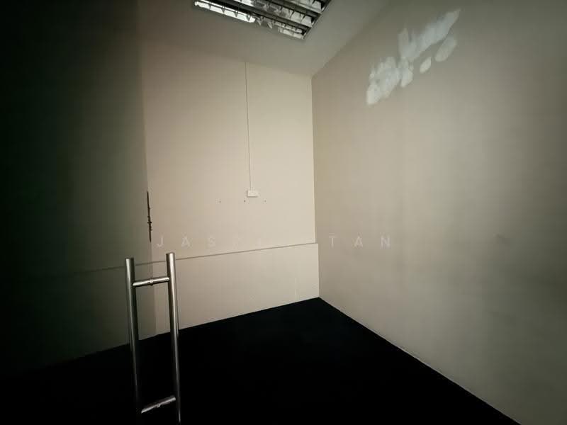 UB. One, 81 Ubi Avenue 4, Eunos / Geylang / Paya Lebar, 1,301 sqft, Light Industrial (B1) For Rent, by Jasper Tan, 500246700 - Interior - CommercialGuru.com.sg