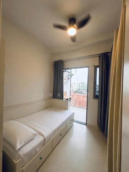 #1 Loft, 1 Lorong 24 Geylang, Eunos / Geylang / Paya Lebar, Room Rental, 200 sqft, Condominium For Rent, by Lynn Yap, 500246702 - PropertyGuru.com.sg