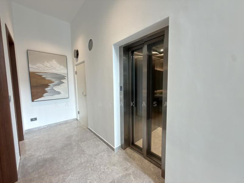 Sembawang Straits Estate, 23 Jalan Sankam, 5 Bedrooms, 1,771 sqft, Semi-Detached House For Sale, by Sam Alakasam, 500246704 - PropertyGuru.com.sg