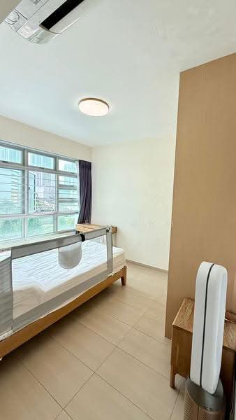 22 Ghim Moh Link, 22 Ghim Moh Link, 2 Bedrooms, 936 sqft, HDB Flat For Sale, by Alex Ong, 500246706 - The Master Suite - PropertyGuru.com.sg