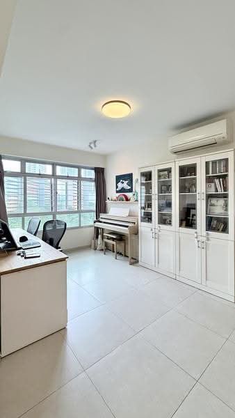 22 Ghim Moh Link, 22 Ghim Moh Link, Tanglin / Holland / Bukit Timah, 3 Bedrooms, 936 sqft, HDB Flat For Sale, by Alex Ong, 500246706 - Study - PropertyGuru.com.sg