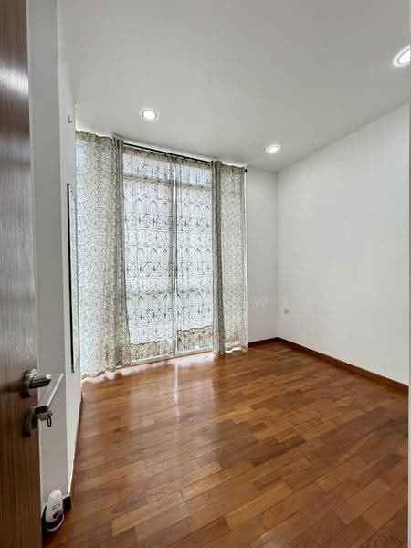 Ocean Front Suites, 173 Jalan Loyang Besar, Changi Airport / Changi Village, 1 Bedroom, 560 sqft, Condominium For Sale, by Glenda Wee, 500246717 - Interior - PropertyGuru.com.sg