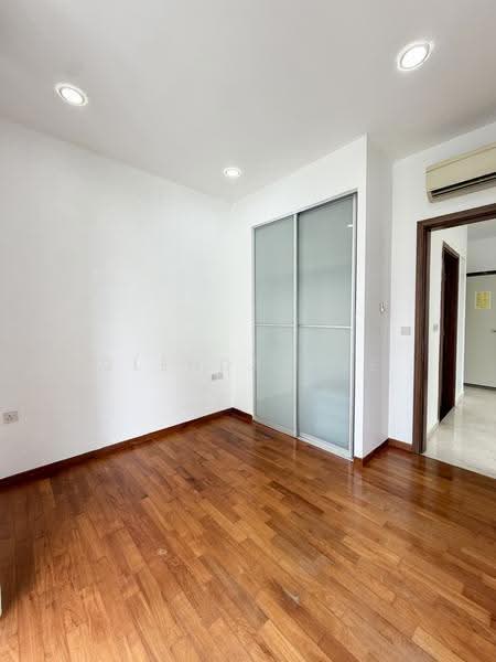 Ocean Front Suites, 173 Jalan Loyang Besar, Changi Airport / Changi Village, 1 Bedroom, 560 sqft, Condominium For Sale, by Glenda Wee, 500246717 - Interior - PropertyGuru.com.sg