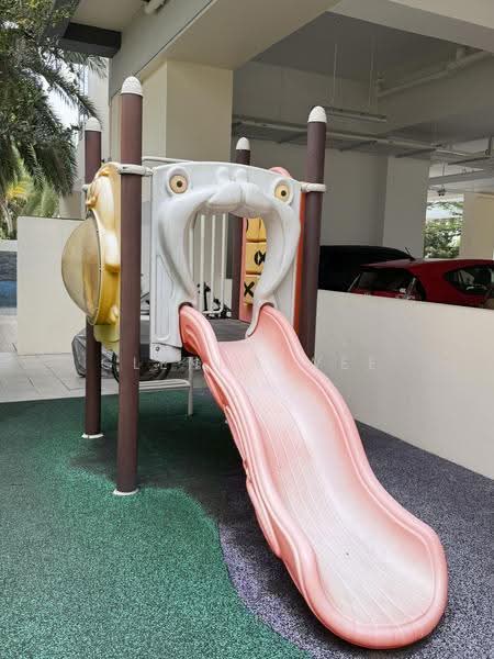 Ocean Front Suites, 173 Jalan Loyang Besar, Changi Airport / Changi Village, 1 Bedroom, 560 sqft, Condominium For Sale, by Glenda Wee, 500246717 - Exterior - PropertyGuru.com.sg