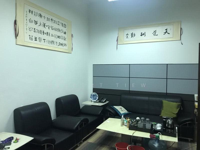 Ubi Techpark, 10 Ubi Crescent, Eunos / Geylang / Paya Lebar, 1,313 sqft, Light Industrial (B1) For Rent, by Gilbert Tiew, 500246718 - Living Room - CommercialGuru.com.sg