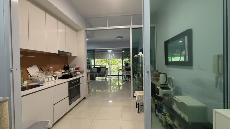Double Bay Residences, 17B Simei Street 4, 1 Bedroom, 635 sqft, Condominium For Sale, by Paul Ang, 500246728 - Kitchen - PropertyGuru.com.sg