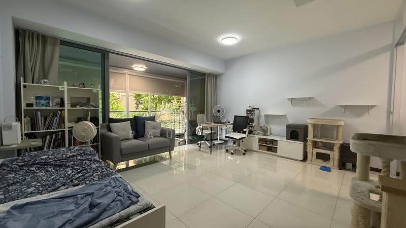 Double Bay Residences, 17B Simei Street 4, 1 Bedroom, 635 sqft, Condominium For Sale, by Paul Ang, 500246728 - Living Room - PropertyGuru.com.sg