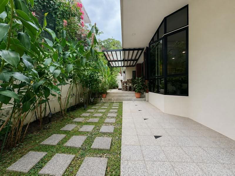 Vanda Road Semi Detached near Sixth Ave MRT, Vanda Road, Tanglin / Holland / Bukit Timah, 5 Bedrooms, 4,000 sqft, Semi-Detached House For Rent, by Bryan Koh, 500246730 - Exterior - PropertyGuru.com.sg
