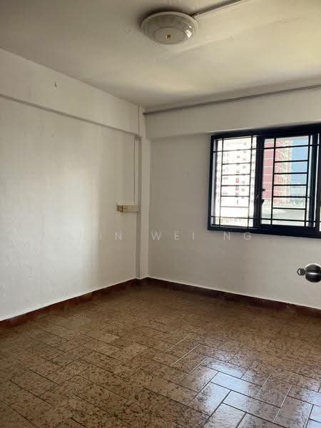 8 Bedok South Avenue 2, 8 Bedok South Avenue 2, Bedok / Upper East Coast, 3 Bedrooms, 883 sqft, HDB Flat For Sale, by Chin Wei NG, 500246738 - Interior - PropertyGuru.com.sg