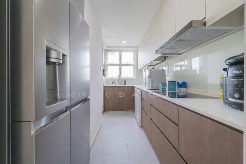 Hillington Green, 45 Hillview Avenue, Dairy Farm / Bukit Panjang / Choa Chu Kang, 2 Bedrooms, 1,000 sqft, Condominium For Rent, by Halim Gafoor, 500246743 - Kitchen - PropertyGuru.com.sg