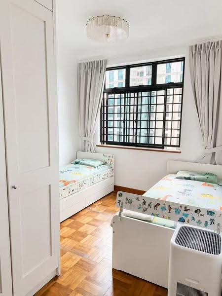 Spring Grove, 53 Grange Road, Tanglin / Holland / Bukit Timah, 4 Bedrooms, 1,389 sqft, Condominium For Rent, by Cathy LIU QIAN 刘倩, 500246747 - PropertyGuru.com.sg