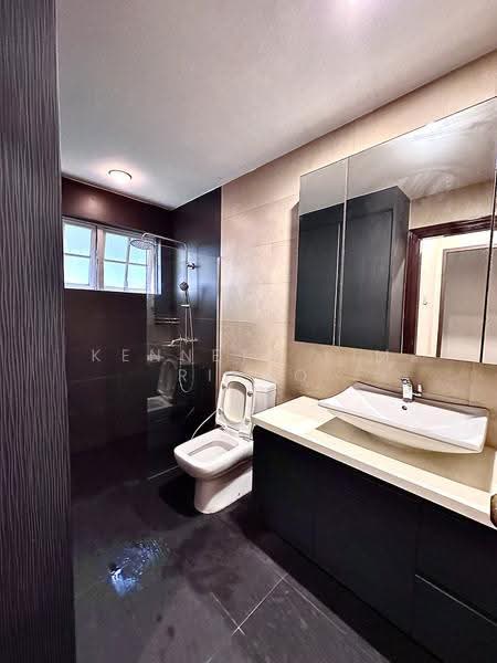 Chng Mansions, 120 Arthur Road, East Coast / Marine Parade, Room Rental, 120 sqft, Apartment For Rent, by Kenneth Lim Rihao, 500246749 - Bathroom - PropertyGuru.com.sg