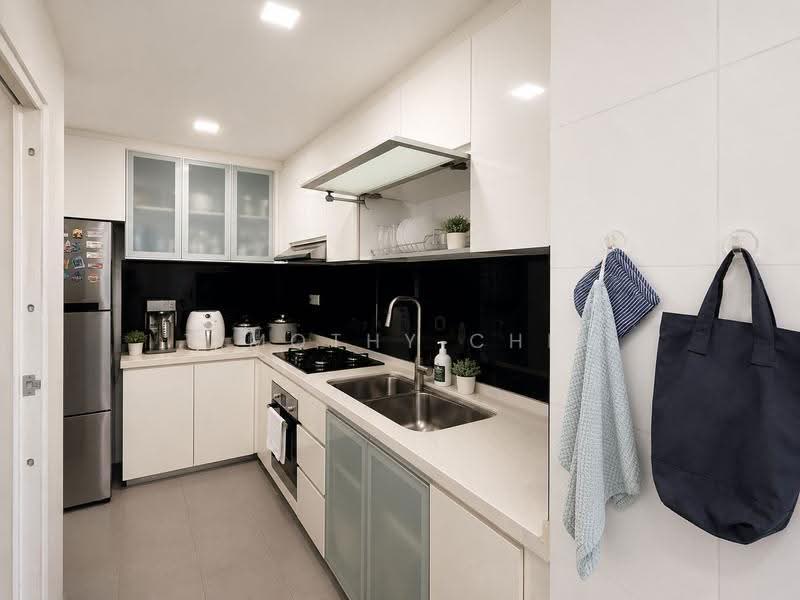 Heron Bay, Upper Serangoon View, Hougang / Punggol / Sengkang, 4 Bedrooms, 1,389 sqft, Condominium For Sale, by Timothy Chia, 500246759 - Kitchen - PropertyGuru.com.sg